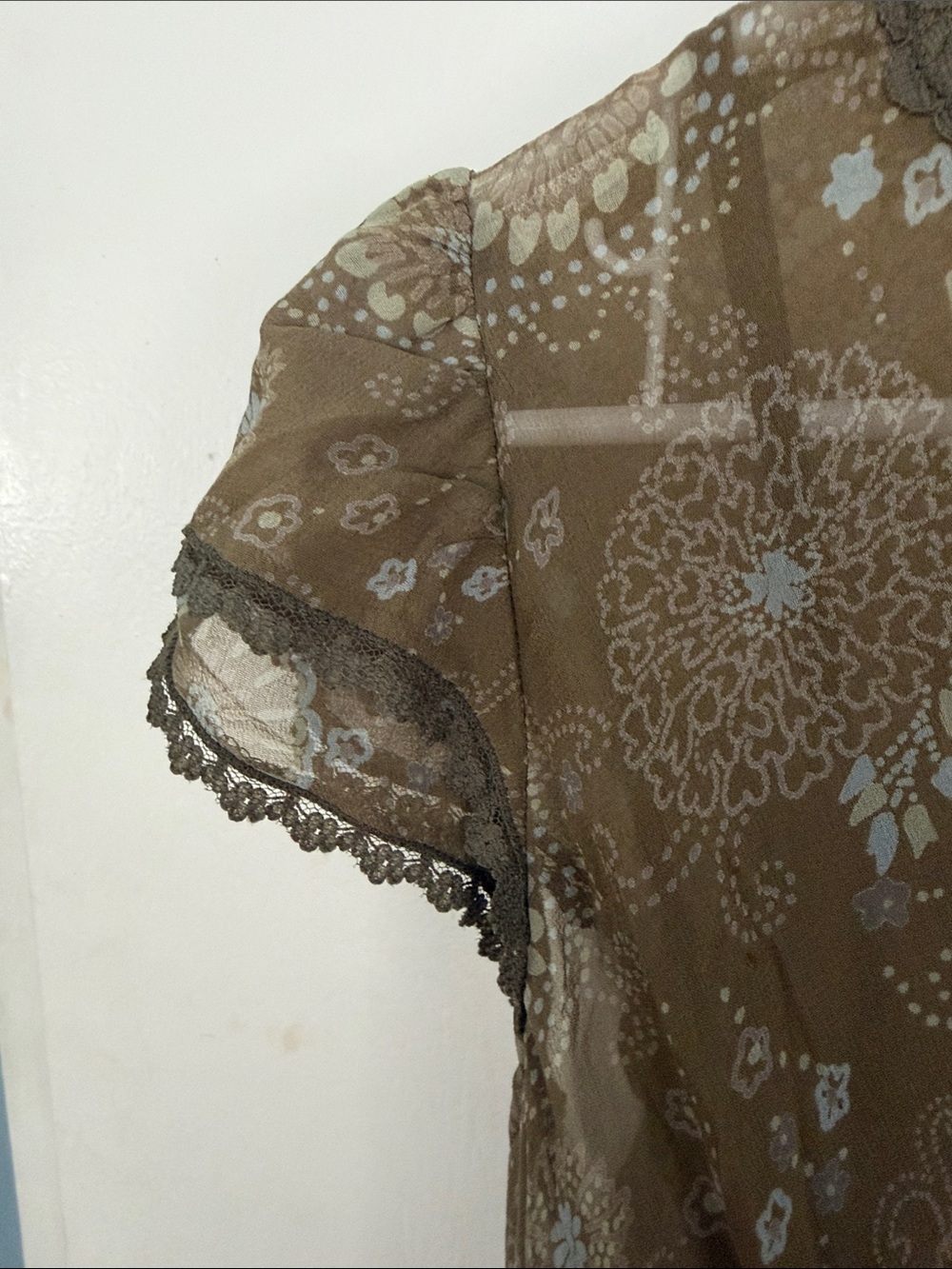 GAP Taupe Silk Floral Lace-Trim Top - Picture 7 of 10